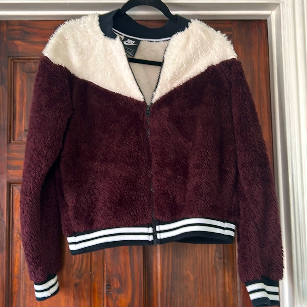 Nike soft sweater with zipper